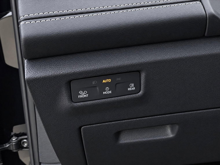 Vehicle Image 15