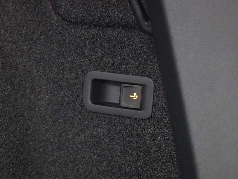 Vehicle Image 47
