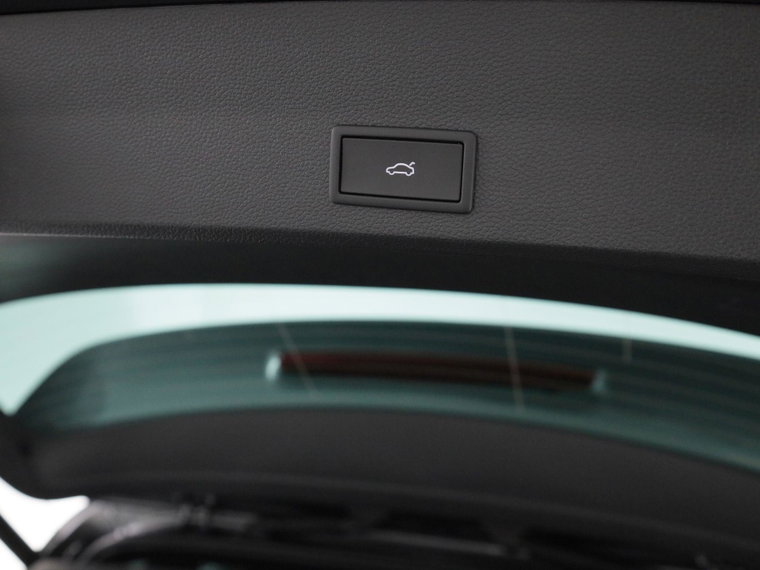 Vehicle Image 48