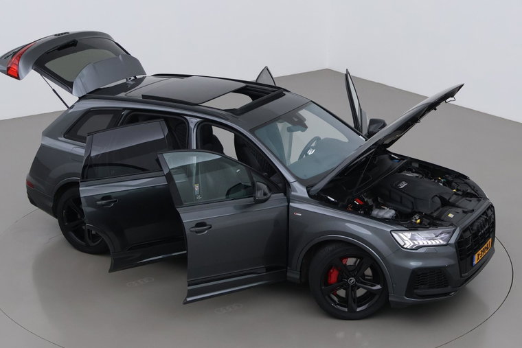Vehicle Image 6