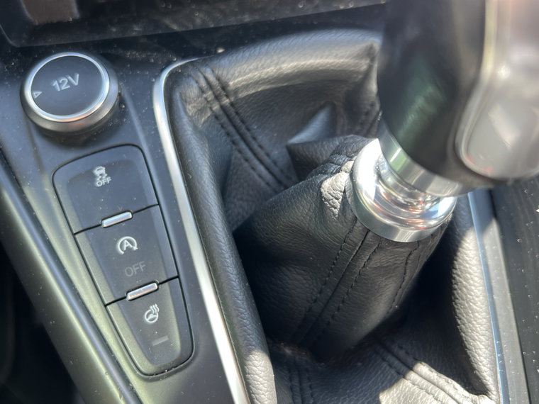 Vehicle Image 27
