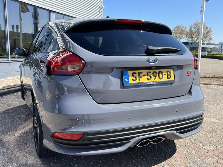 Vehicle Image 33
