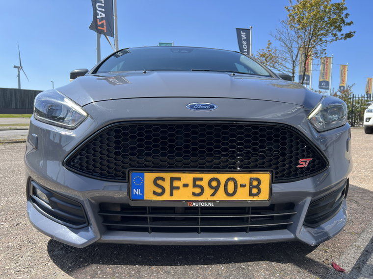 Vehicle Image 38