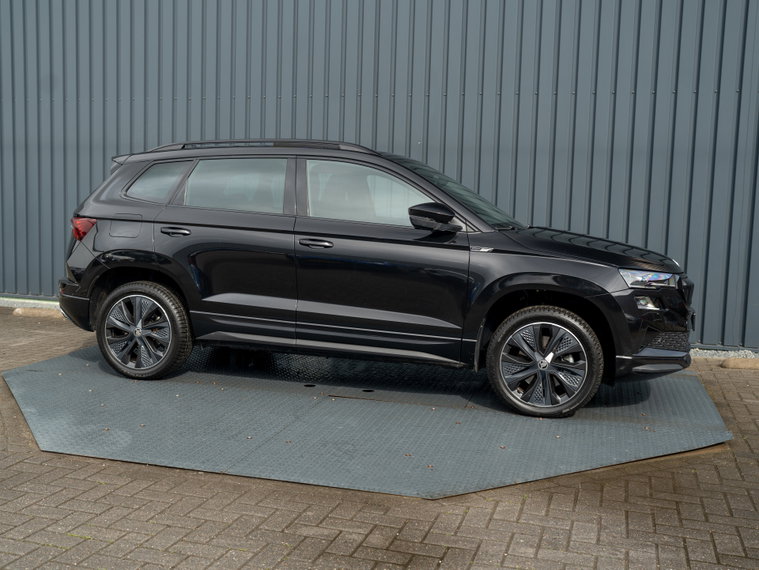Vehicle Image 21
