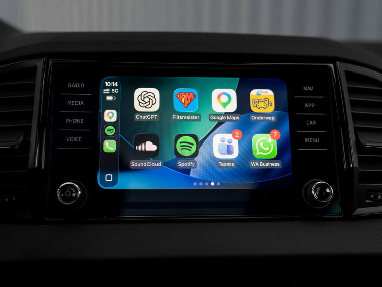 Vehicle Image 11