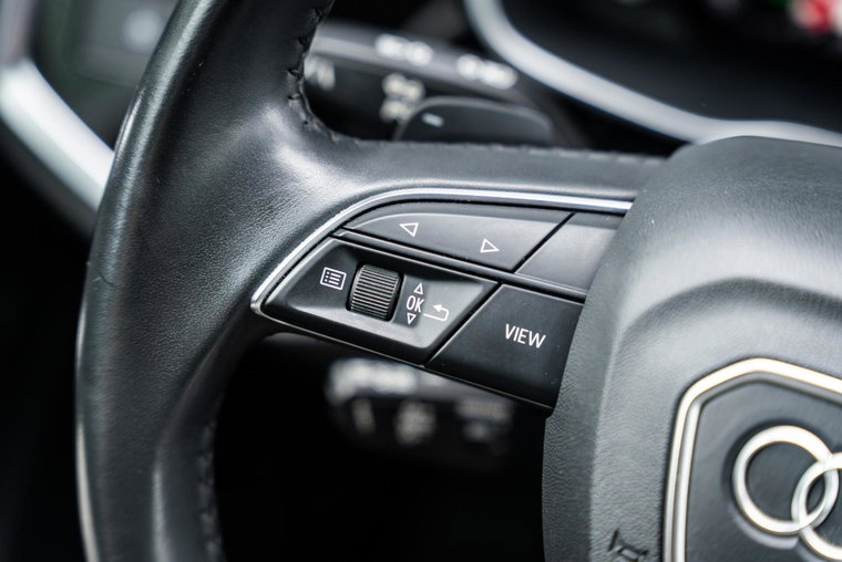 Vehicle Image 30
