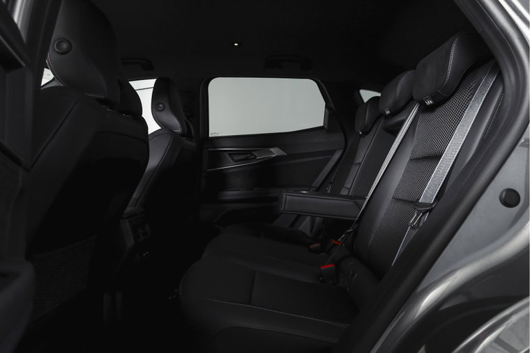 Vehicle Image 60