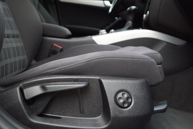 Vehicle Image 26