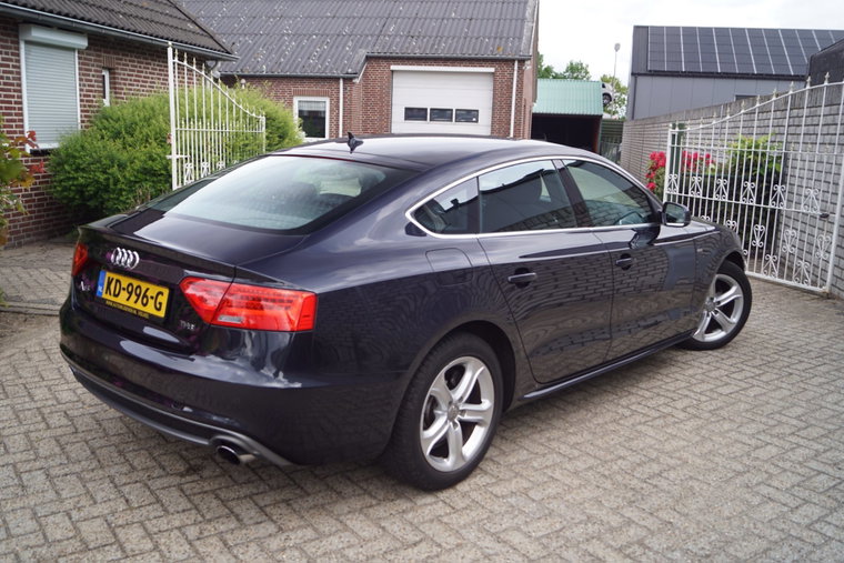 Vehicle Image 37