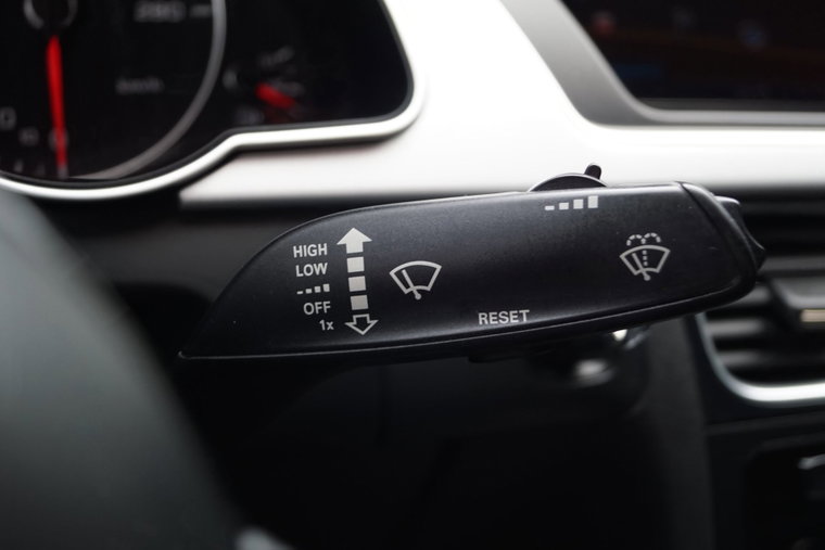 Vehicle Image 48
