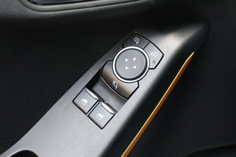 Vehicle Image 27