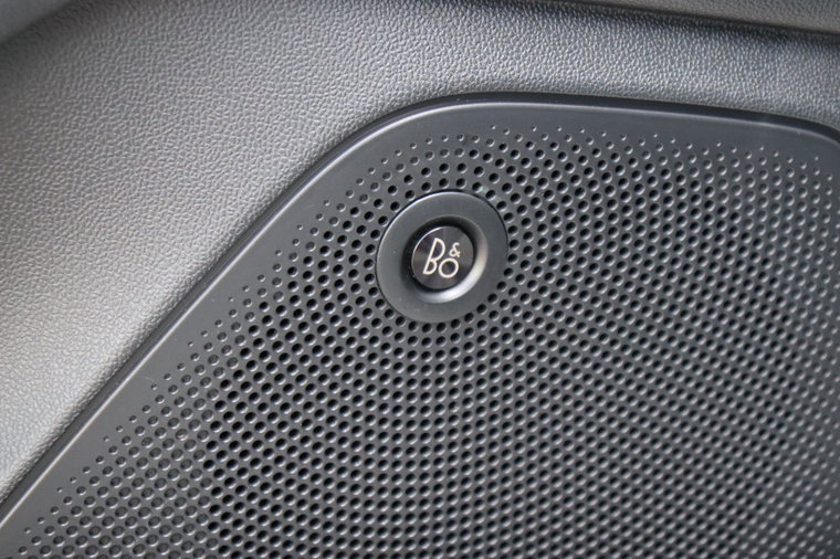 Vehicle Image 28