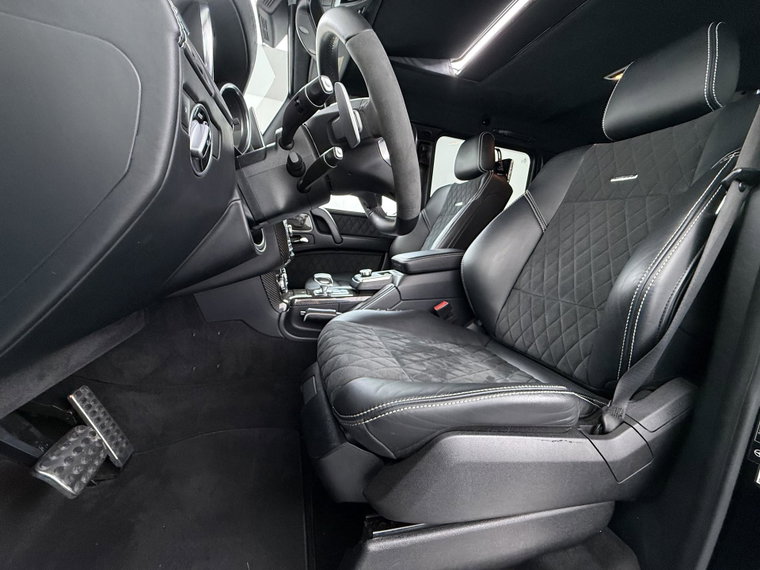 Vehicle Image 14