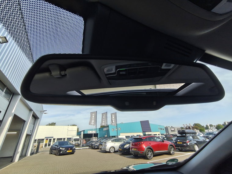 Vehicle Image 33
