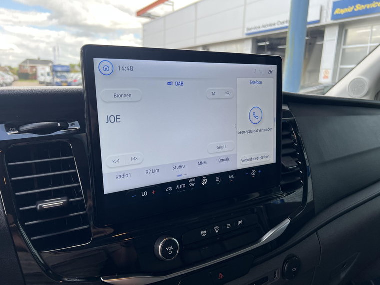Vehicle Image 19