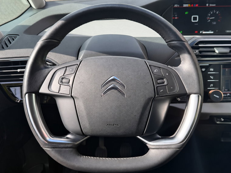 Vehicle Image 36