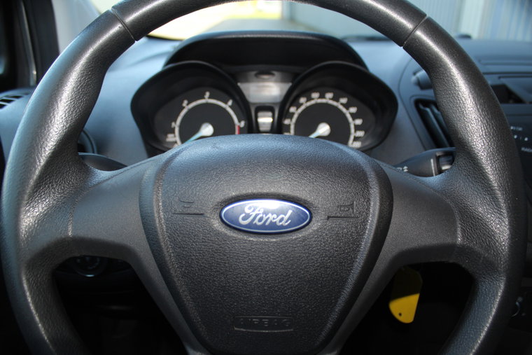 Vehicle Image 17