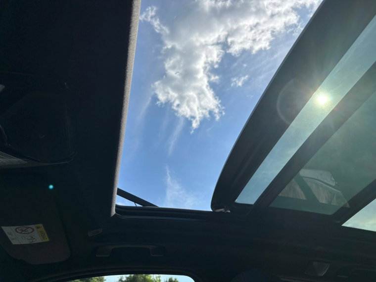 Vehicle Image 33