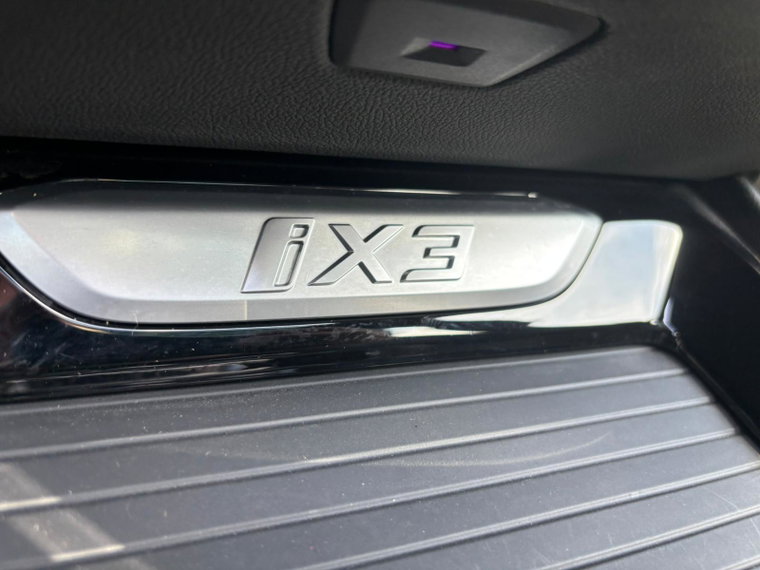 Vehicle Image 34