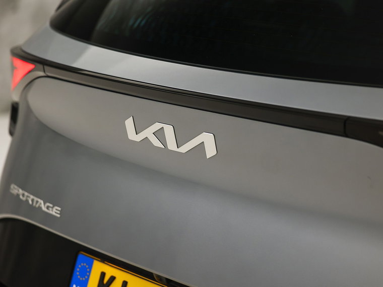 Vehicle Image 33