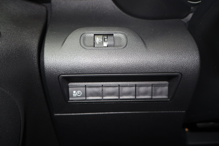 Vehicle Image 24