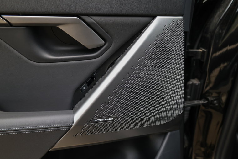 Vehicle Image 48