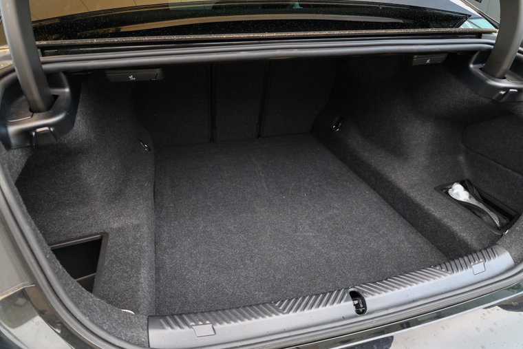 Vehicle Image 53
