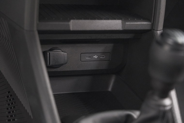 Vehicle Image 42