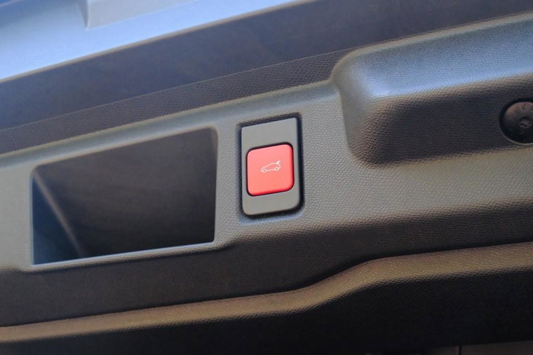 Vehicle Image 37