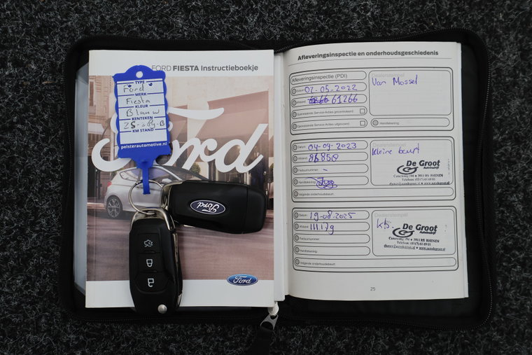 Vehicle Image 36