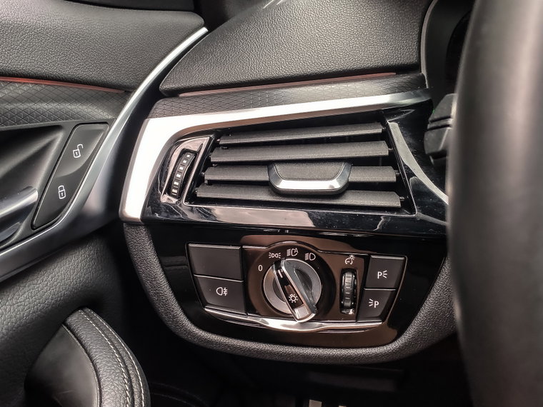 Vehicle Image 48