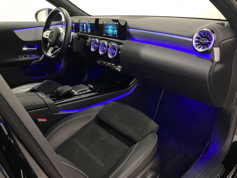 Vehicle Image 37