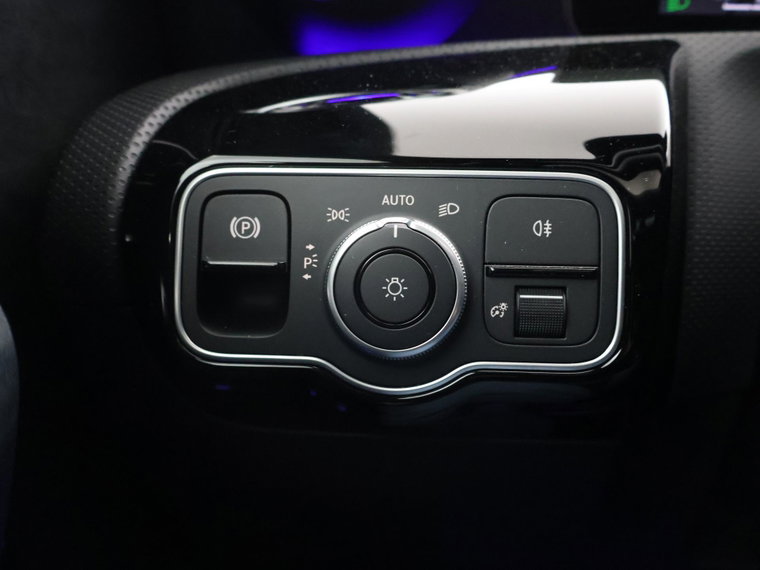 Vehicle Image 51