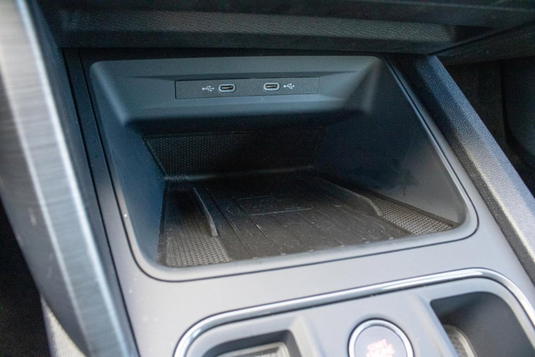 Vehicle Image 36
