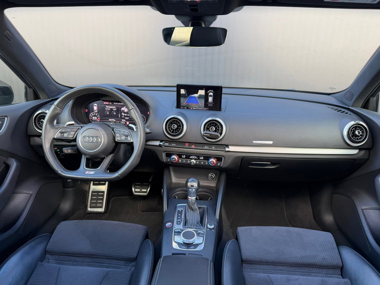 Vehicle Image 26