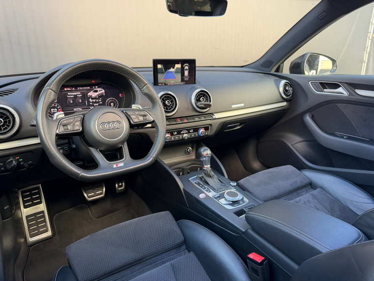 Vehicle Image 29