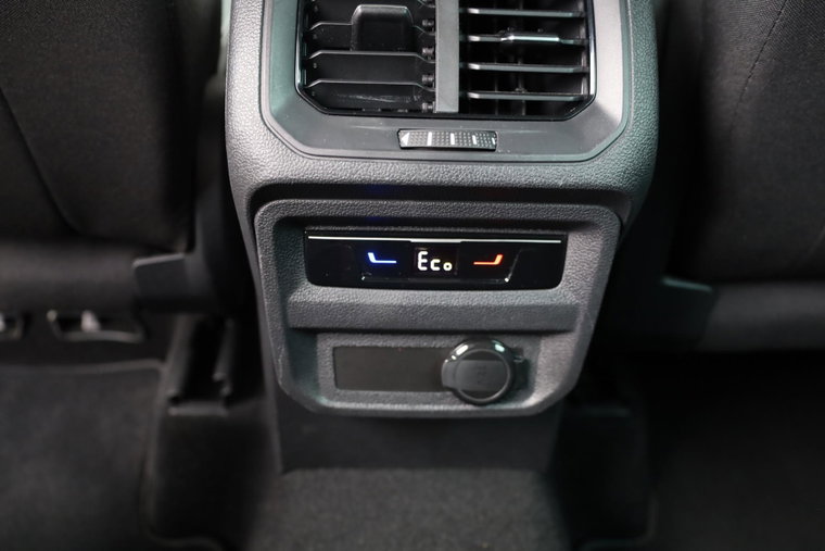 Vehicle Image 27