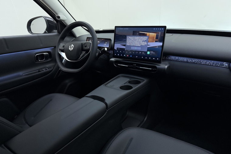 Vehicle Image 15