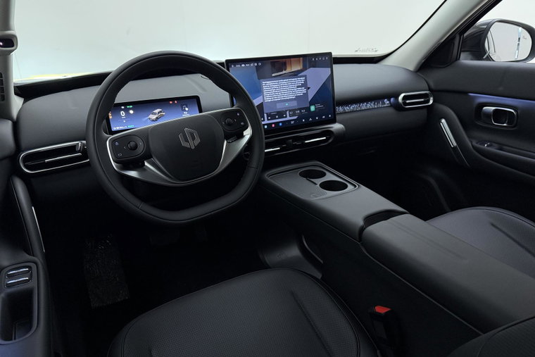 Vehicle Image 16