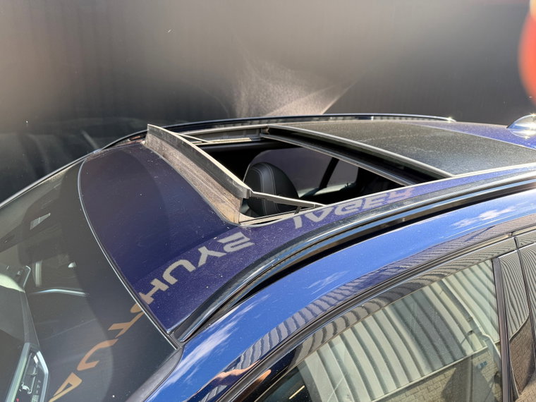 Vehicle Image 40