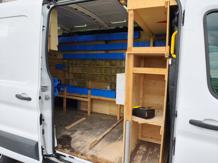 Vehicle Image 14