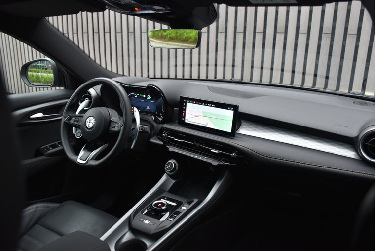 Vehicle Image 19