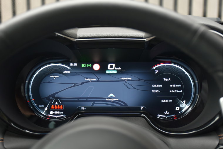 Vehicle Image 21