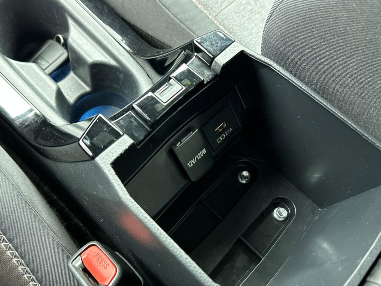 Vehicle Image 32