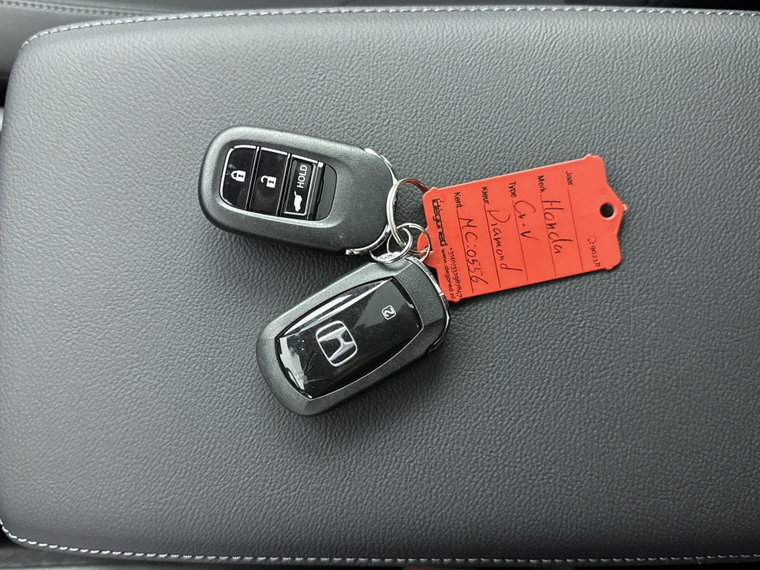 Vehicle Image 29