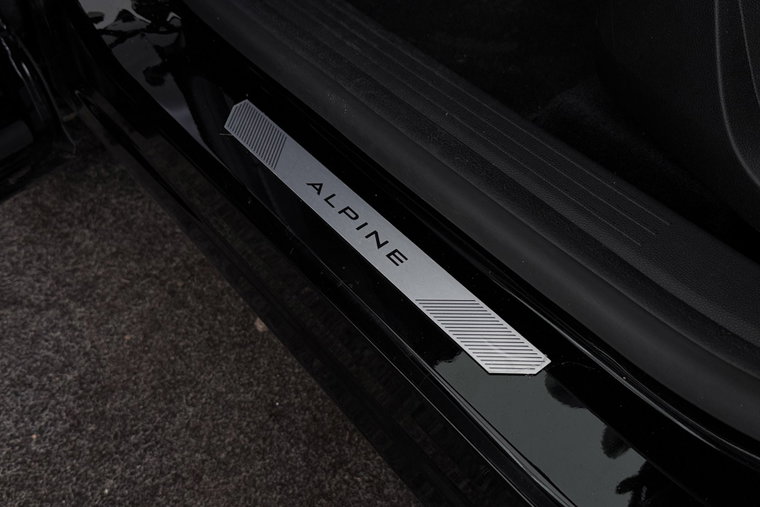 Vehicle Image 37