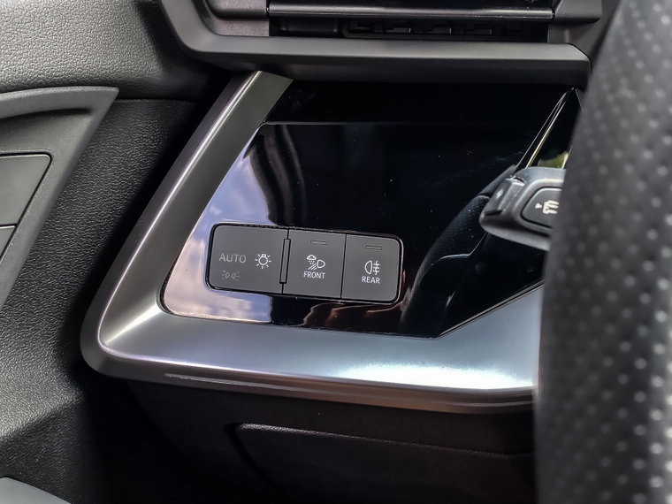 Vehicle Image 50