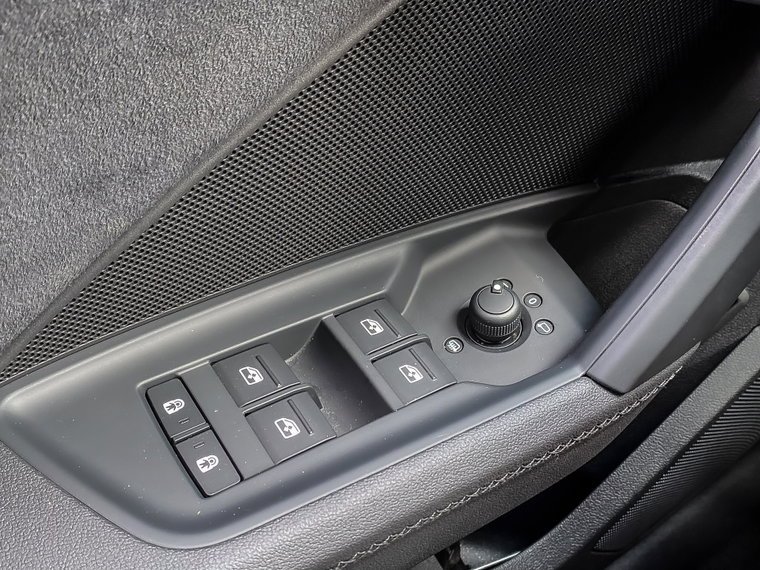 Vehicle Image 53