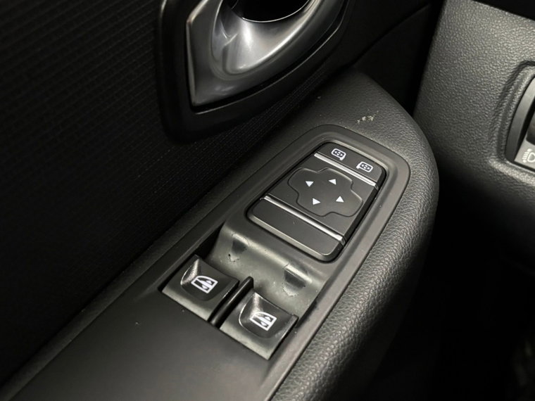 Vehicle Image 24