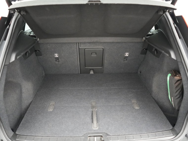 Vehicle Image 38